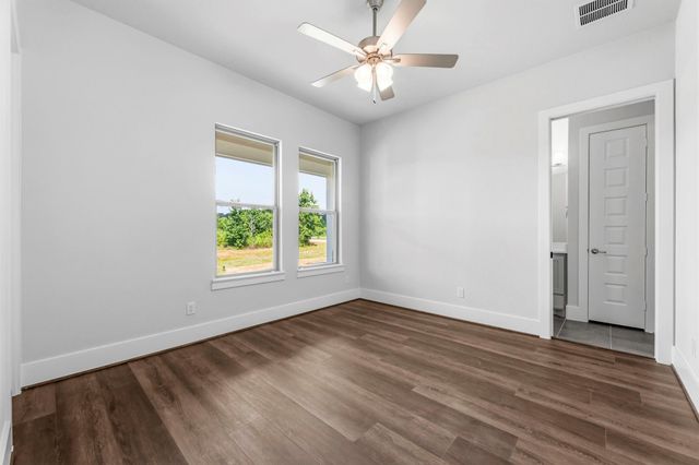 16140 Forest Mill Road, Willis, TX 77378