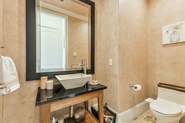 2502 Chimney Rock Road, Houston, TX 77056