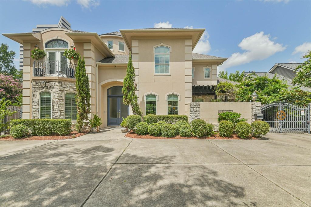 2502 Chimney Rock Road, Houston, TX 77056