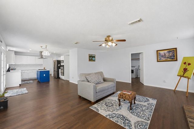 42 Fire Flicker Place, The Woodlands, TX 77381