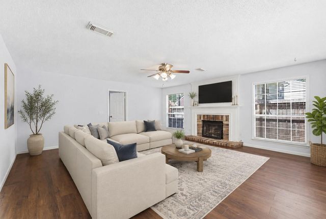 42 Fire Flicker Place, The Woodlands, TX 77381