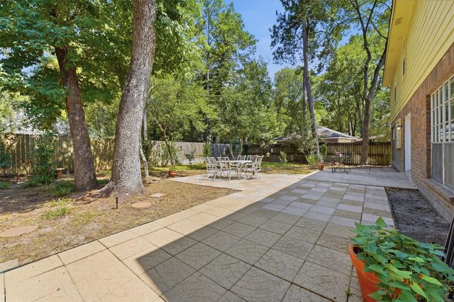 42 Fire Flicker Place, The Woodlands, TX 77381