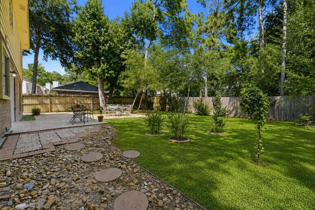 42 Fire Flicker Place, The Woodlands, TX 77381