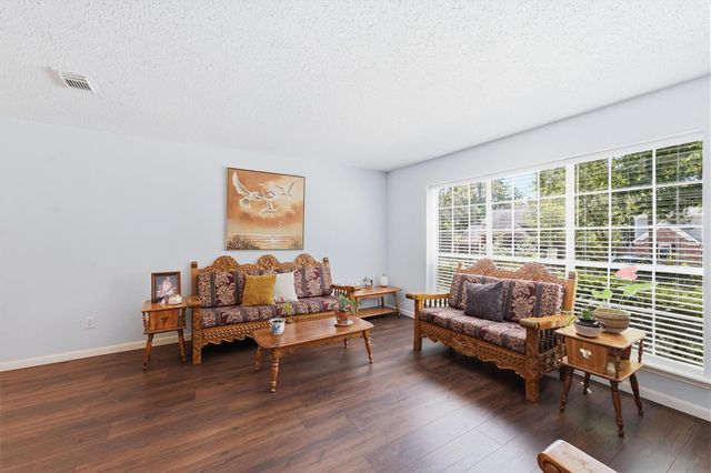 42 Fire Flicker Place, The Woodlands, TX 77381