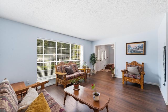 42 Fire Flicker Place, The Woodlands, TX 77381