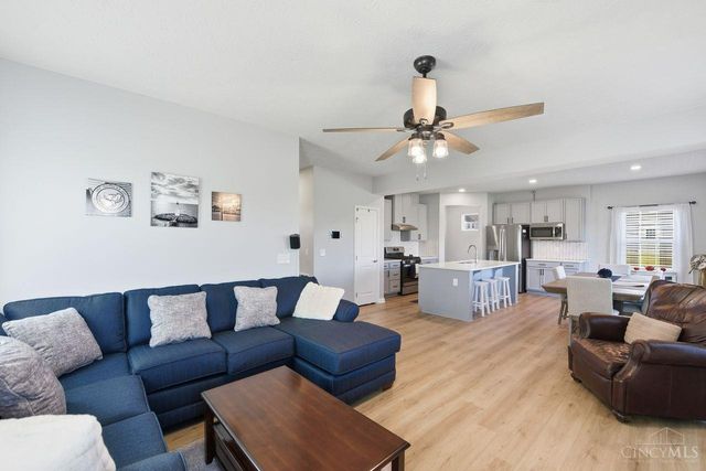 5815 Classicway Boulevard, Hamilton Twp, OH 45152