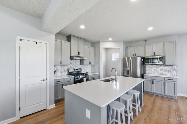 5815 Classicway Boulevard, Hamilton Twp, OH 45152