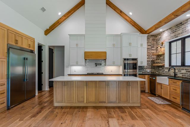 6032 Charley Place, Benton, AR 72019