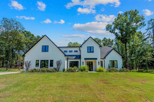 6032 Charley Place, Benton, AR 72019