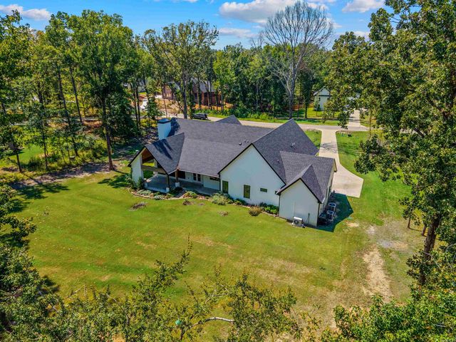 6032 Charley Place, Benton, AR 72019