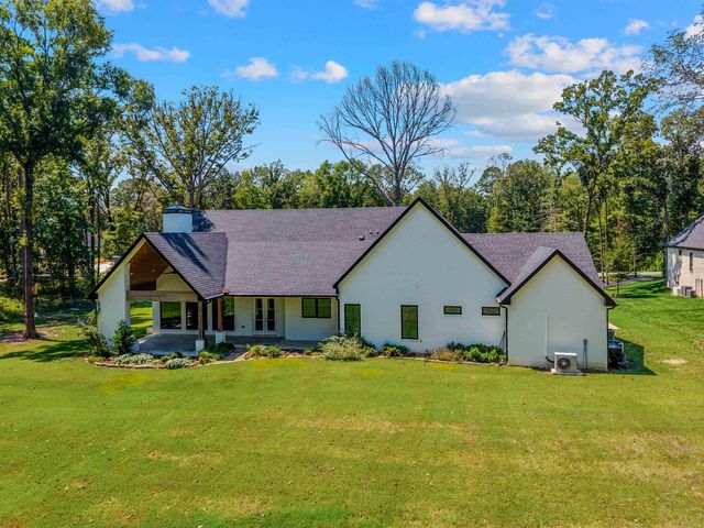 6032 Charley Place, Benton, AR 72019