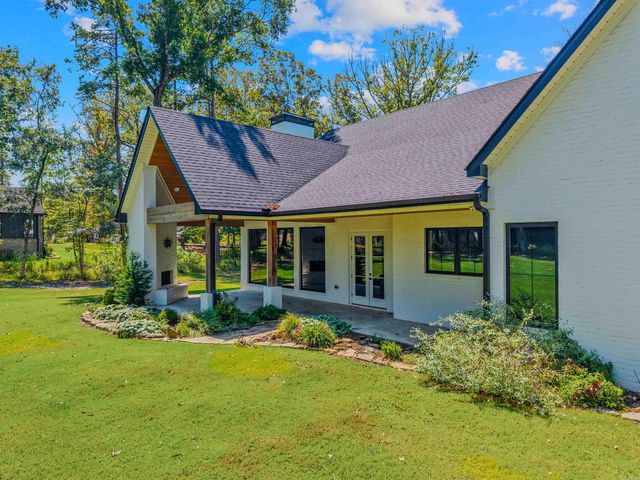 6032 Charley Place, Benton, AR 72019