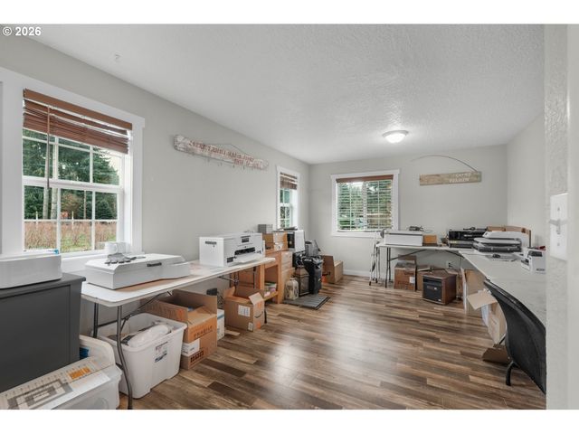 156 DAMRON Rd, Mossyrock, WA 98564