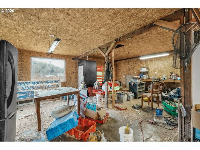 156 DAMRON Rd, Mossyrock, WA 98564