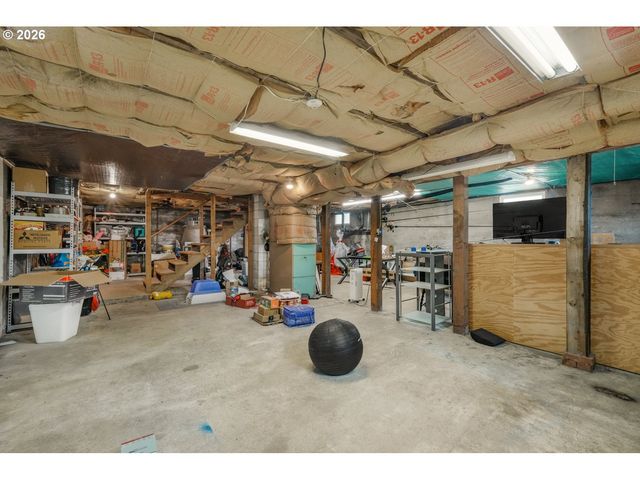 156 DAMRON Rd, Mossyrock, WA 98564