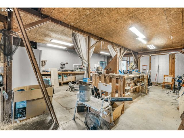 156 DAMRON Rd, Mossyrock, WA 98564