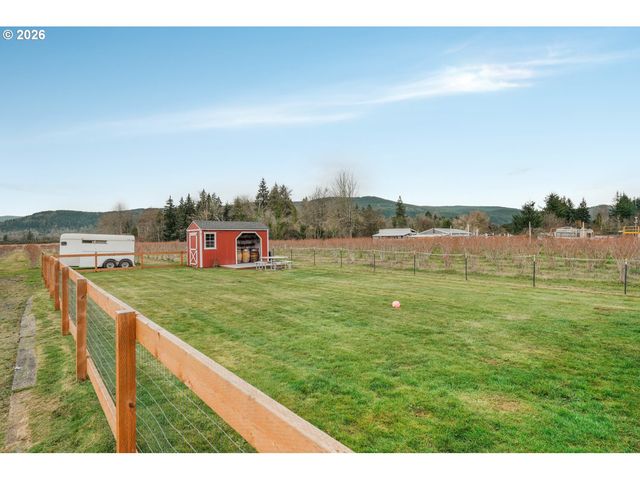 156 DAMRON Rd, Mossyrock, WA 98564