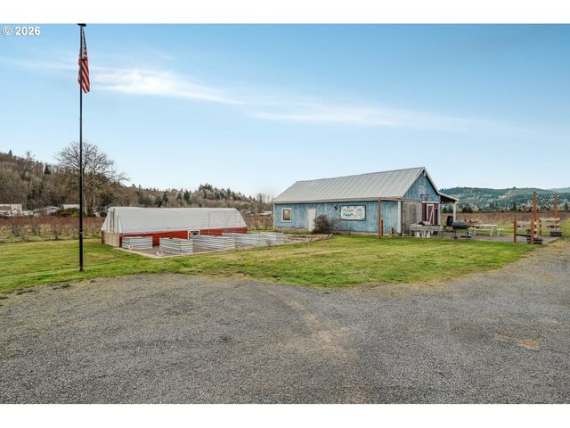 156 DAMRON Rd, Mossyrock, WA 98564