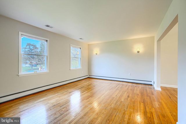 6510 HORSESHOE RD, Clinton, MD 20735