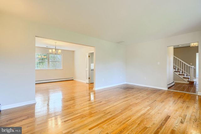 6510 HORSESHOE RD, Clinton, MD 20735