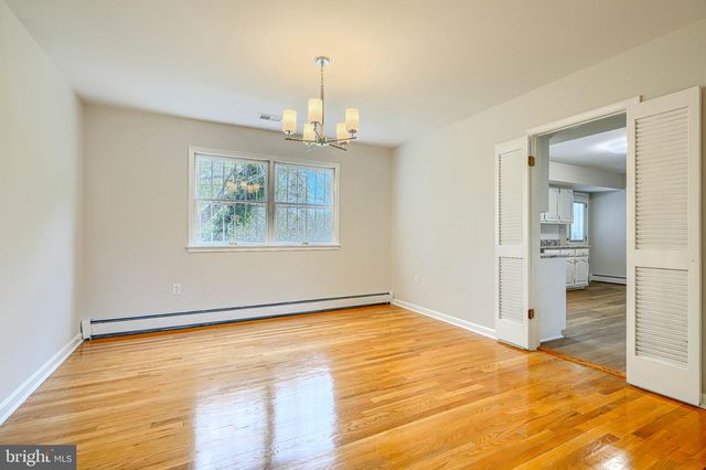 6510 HORSESHOE RD, Clinton, MD 20735