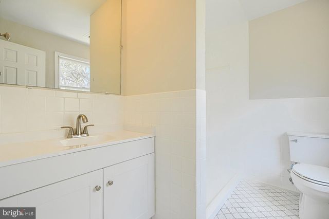 6510 HORSESHOE RD, Clinton, MD 20735