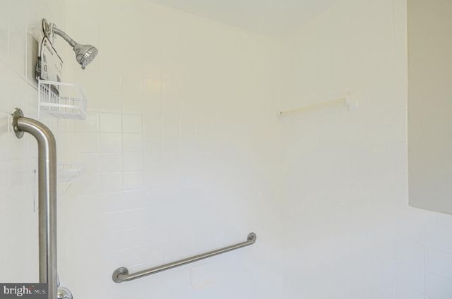 6510 HORSESHOE RD, Clinton, MD 20735