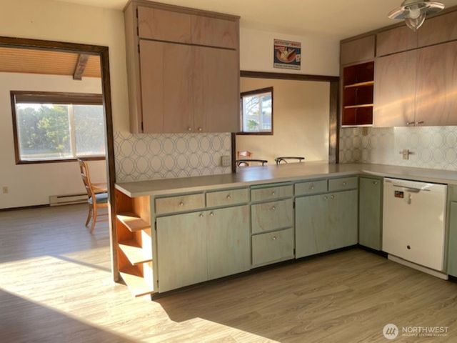 32914 G Street, Ocean Park, WA 98640