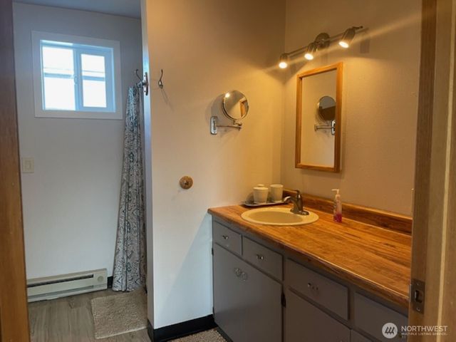 32914 G Street, Ocean Park, WA 98640