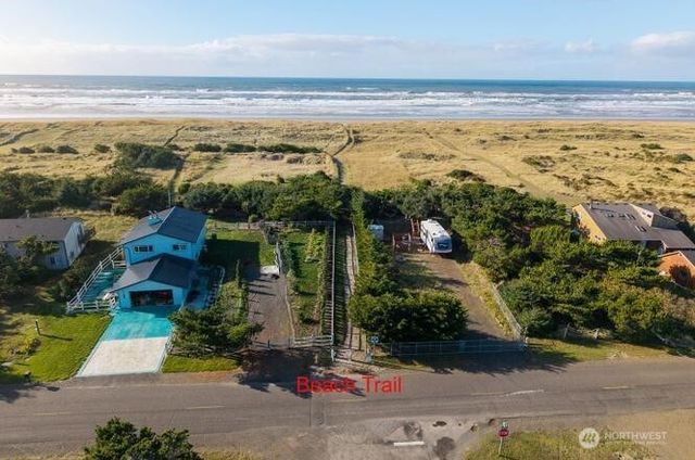 32914 G Street, Ocean Park, WA 98640