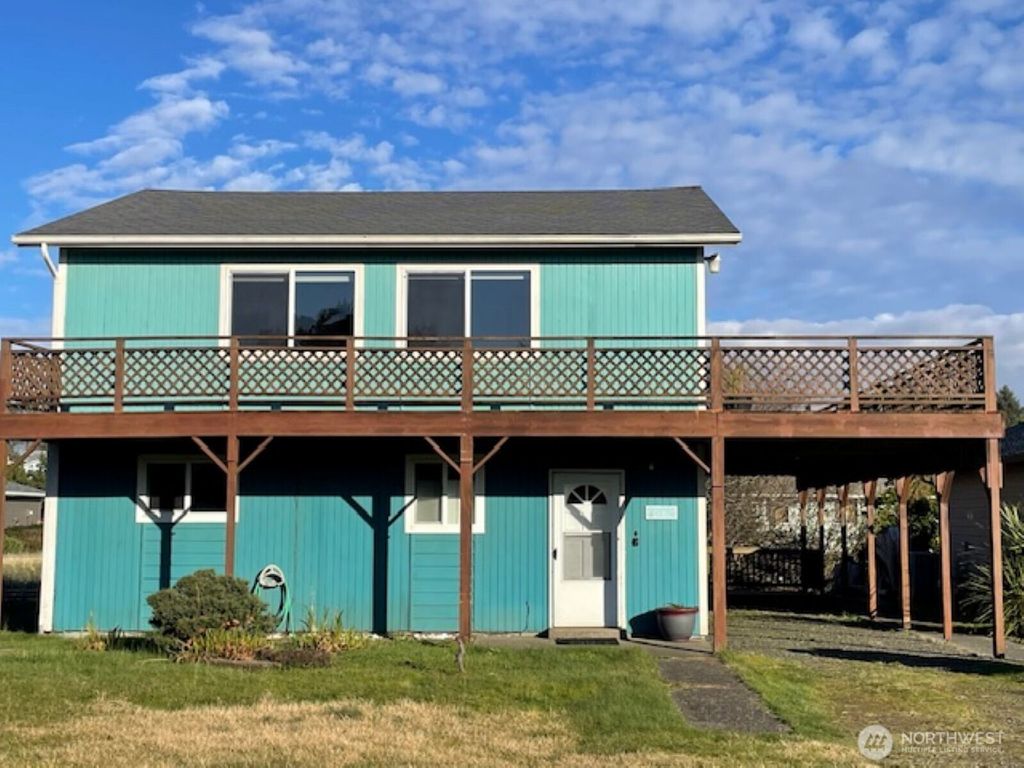 32914 G Street, Ocean Park, WA 98640