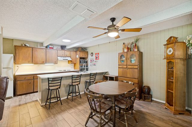 163 Private Road 1613, Alvord, TX 76225