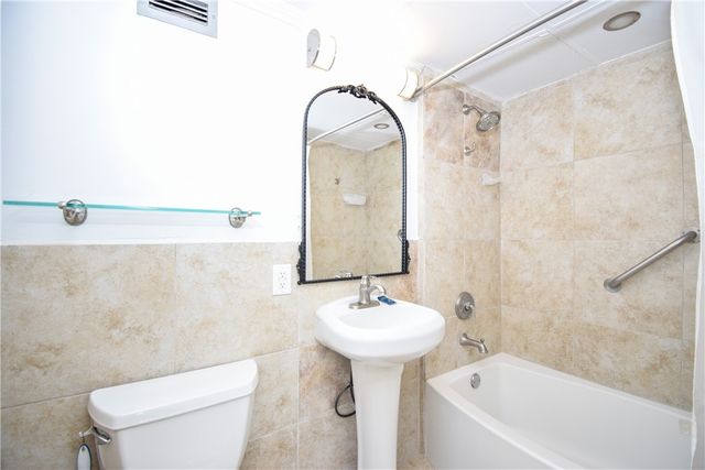 715 S Upper Broadway St 903, Corpus Christi, TX 78401