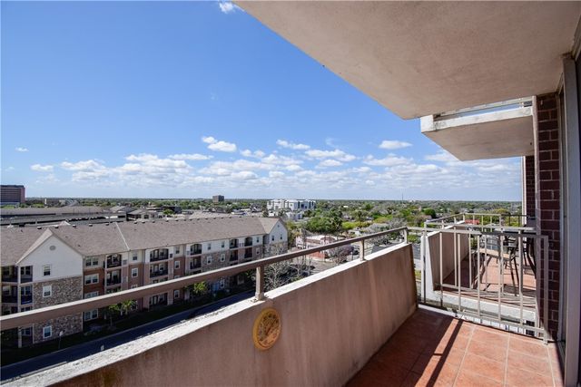 715 S Upper Broadway St 903, Corpus Christi, TX 78401