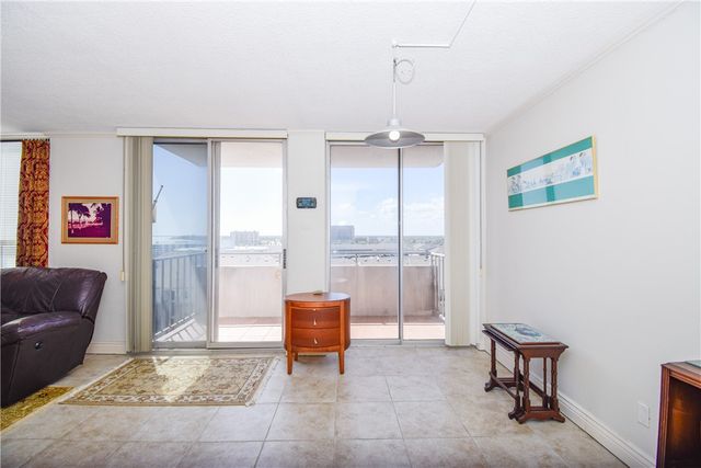 715 S Upper Broadway St 903, Corpus Christi, TX 78401