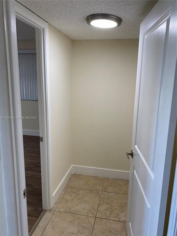 8120 Geneva Ct 554, Doral, FL 33166
