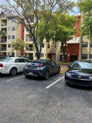 8120 Geneva Ct 554, Doral, FL 33166