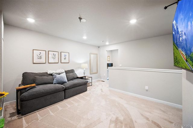 8122 Grey Bark Way, Colorado Springs, CO 80908