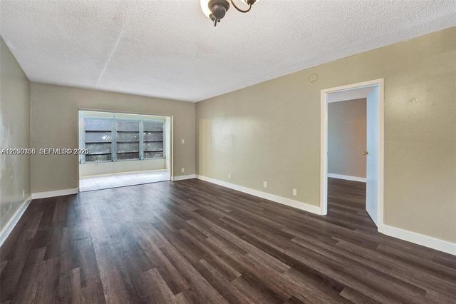 1030 Country Club Drive 405, Margate, FL 33063