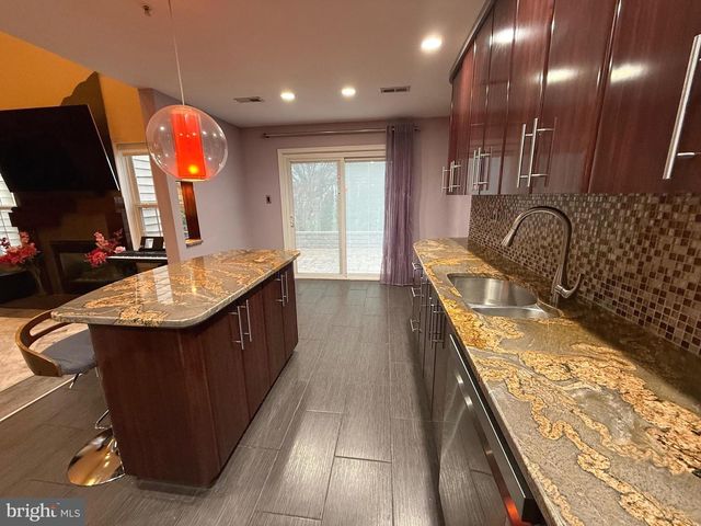105 SILVER OAK CT, Warwick, PA 18974