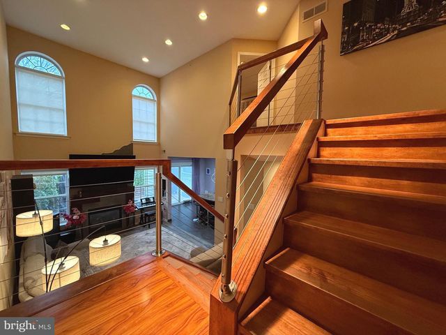 105 SILVER OAK CT, Warwick, PA 18974
