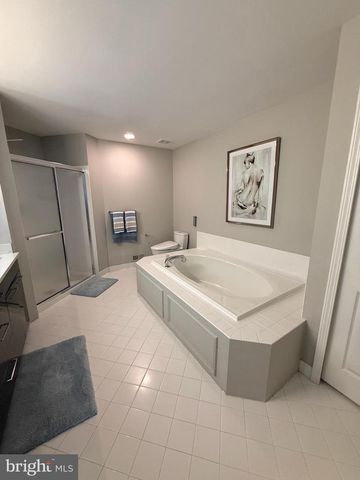 105 SILVER OAK CT, Warwick, PA 18974