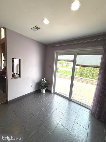 105 SILVER OAK CT, Warwick, PA 18974