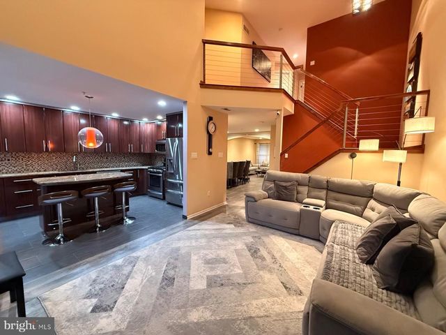 105 SILVER OAK CT, Warwick, PA 18974