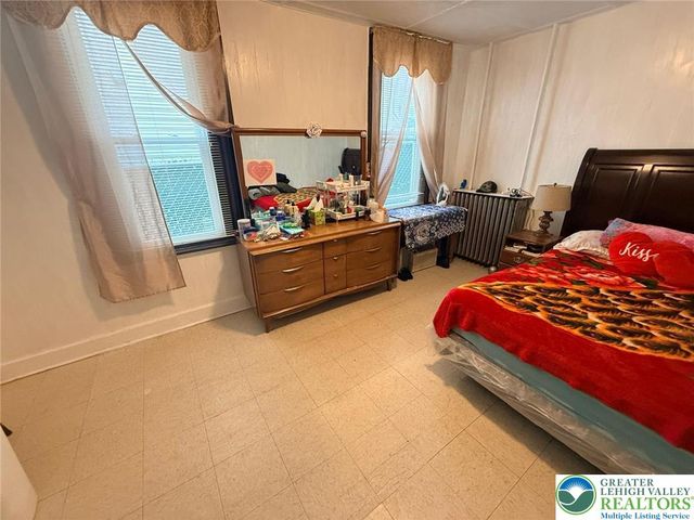 704 Pawnee Street, Bethlehem City, PA 18015