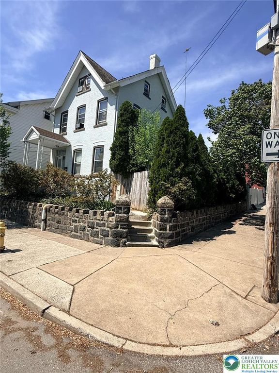 704 Pawnee Street, Bethlehem City, PA 18015