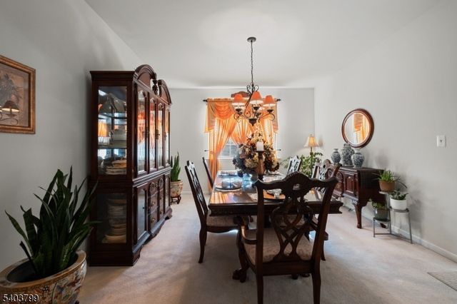 3 Summerfield Dr, Franklin Twp., NJ 08540