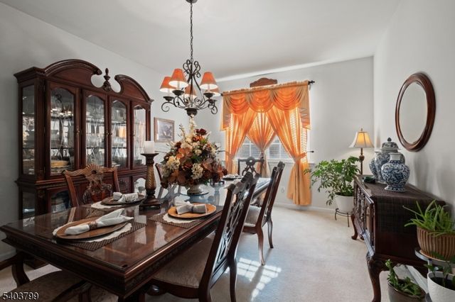 3 Summerfield Dr, Franklin Twp., NJ 08540