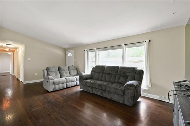 507 Ranchero Place, Belton, MO 64012