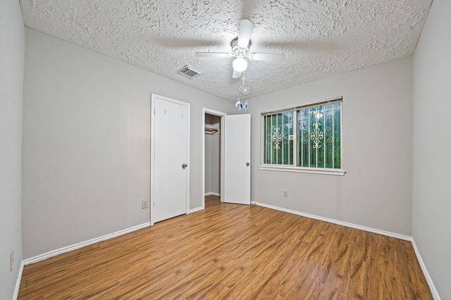 3714 Echo Grove Lane, Houston, TX 77043